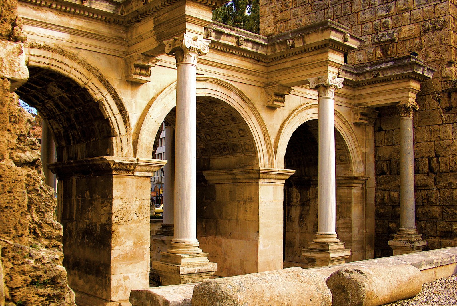 antalya turkey hadrian gates history